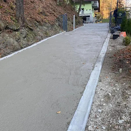 Privat Sanela * Payerbach